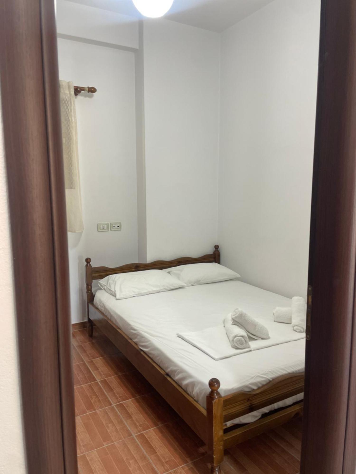 Vista Mozzafiato Apartment Sarande Bagian luar foto